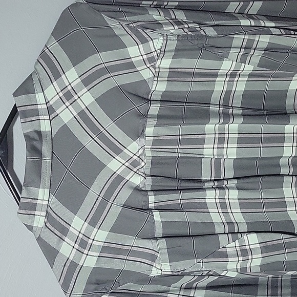 Plaid button up - Picture 5 of 6